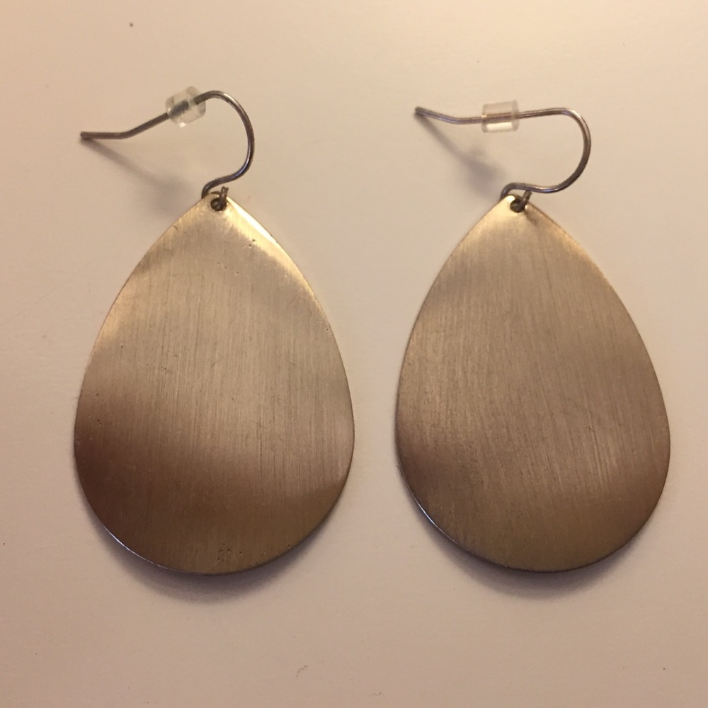 francesca’s gold earrings